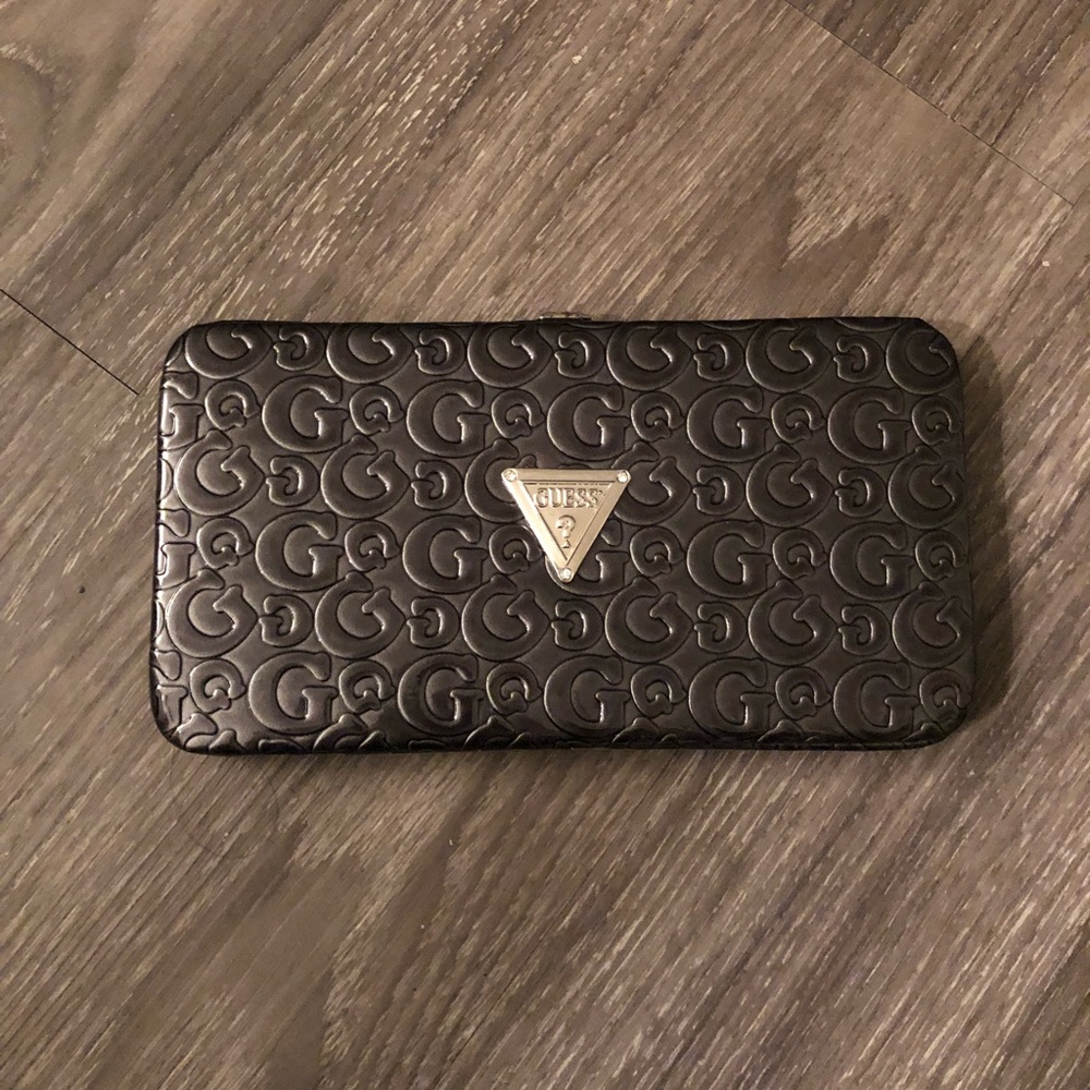 Guess Wallet